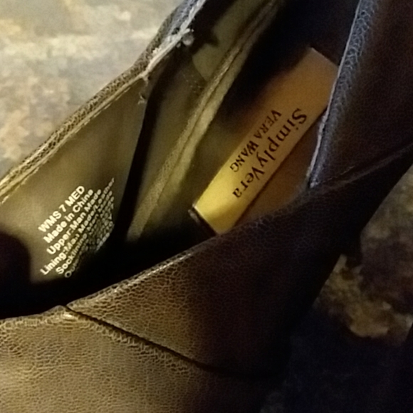 🎈 Vera Wang platform peep toe booties - Picture 6 of 8